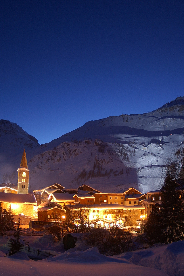 Ночь на горнолыжном курорте Валь д'Изер, Франция