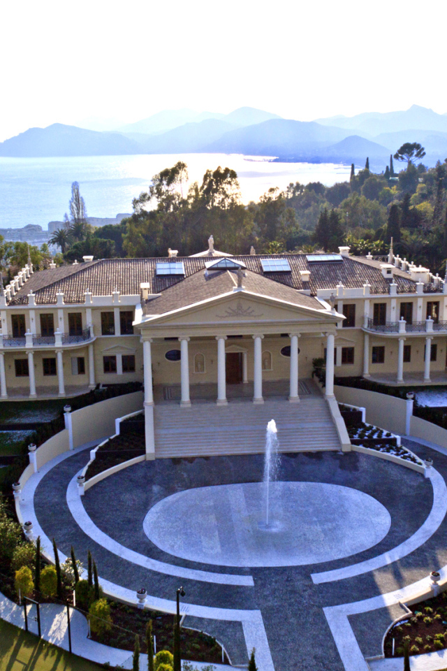 Дворец в Каннах, Франция