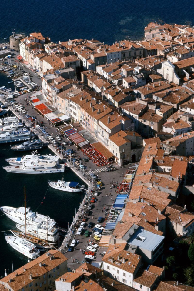 Панорама на курорте Мирамар Круести, Франция