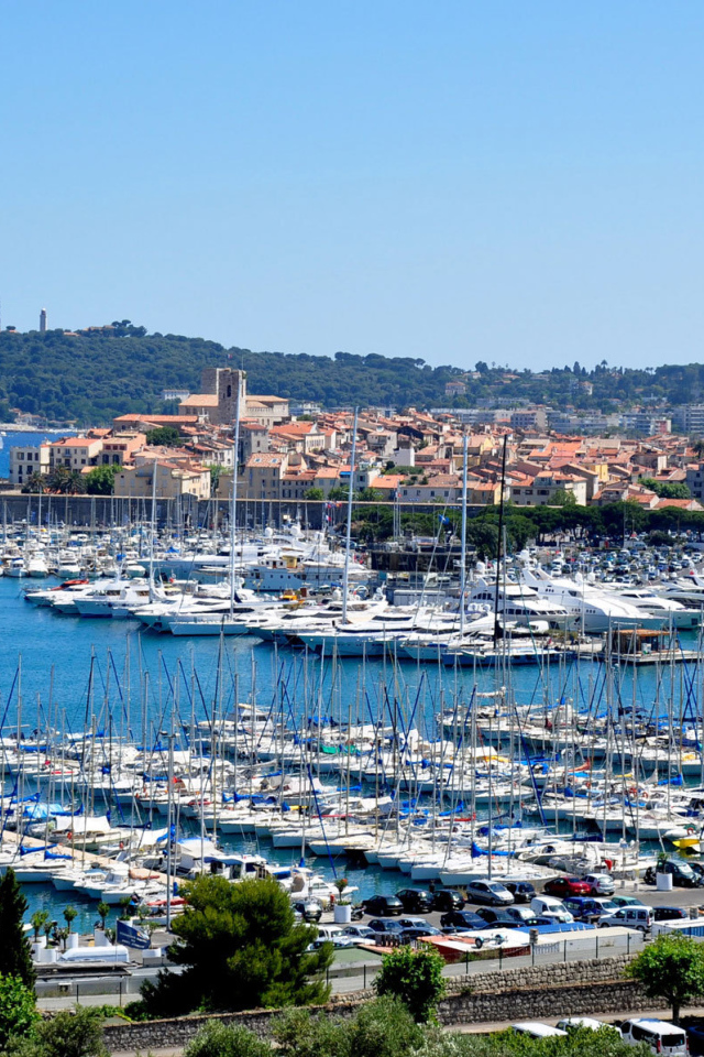 Порт на курорте Антибы, Франция