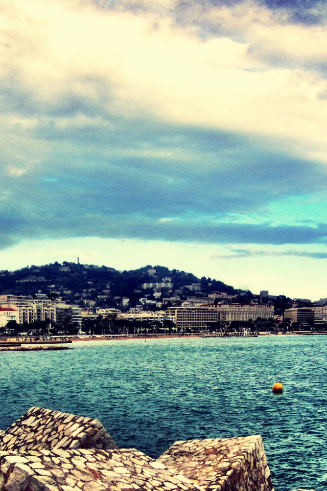 Набережная в Каннах, Франция