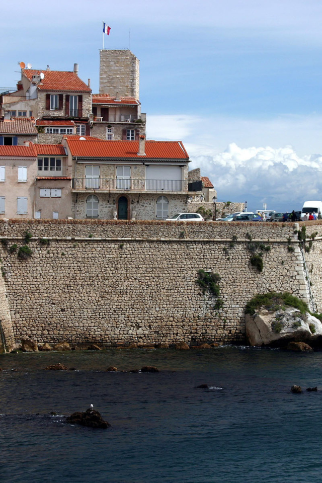 Набережная на курорте Антибы, Франция