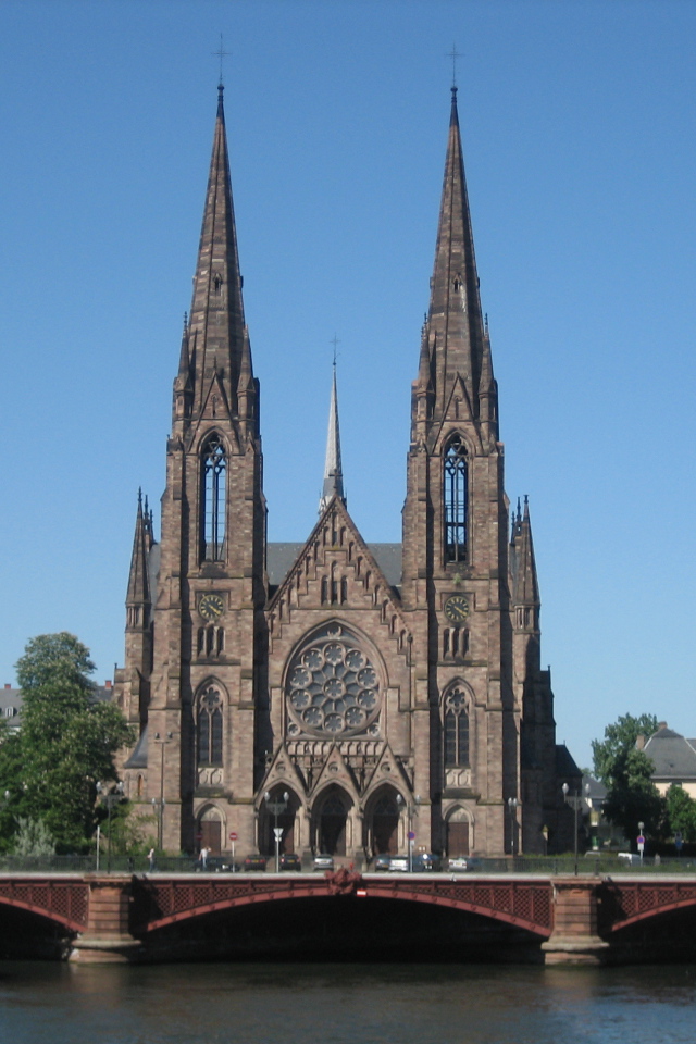 Река в городе Страсбург, Франция