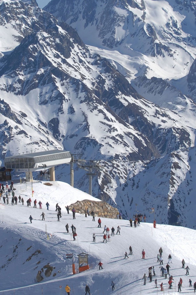 Лыжная база на горнолыжном курорте Мерибель, Франция