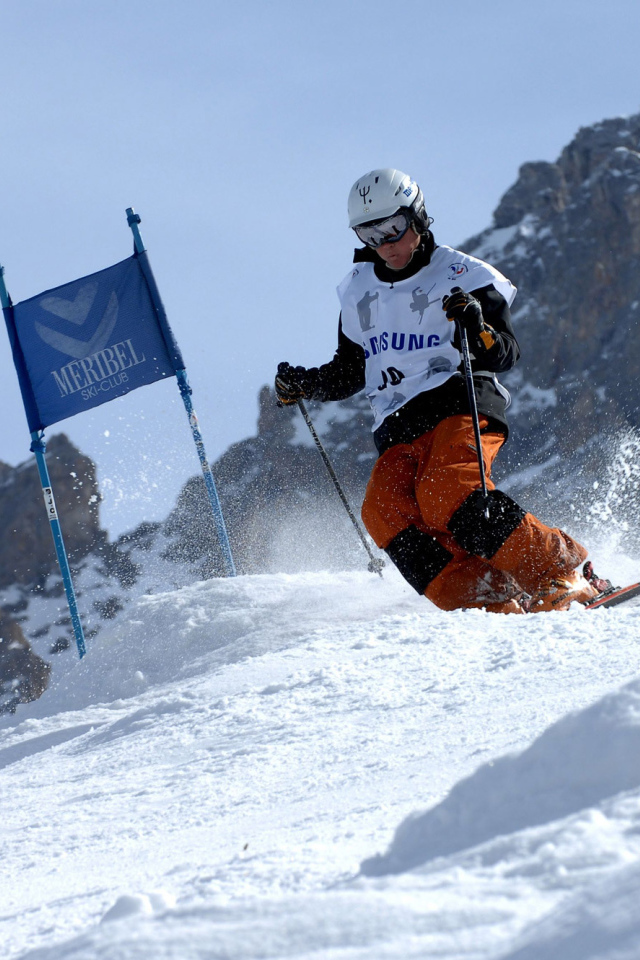 Катание на лыжах на горнолыжном курорте Мерибель, Франция