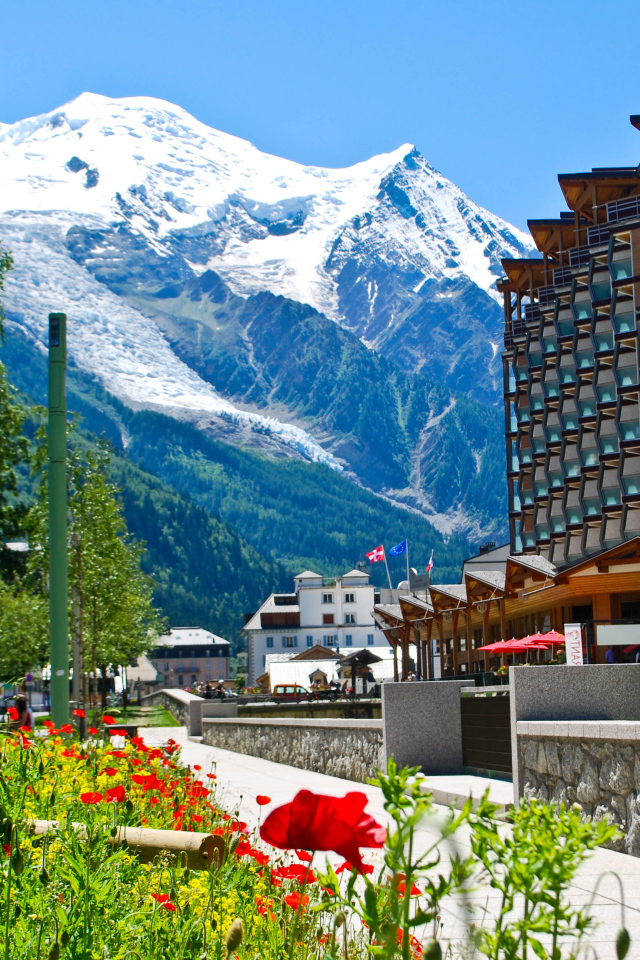 Сквер на курорте Шамони, Франция