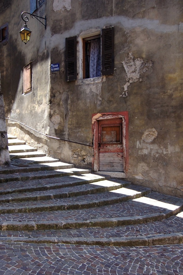 Лестница в городе Аннеси, Франция