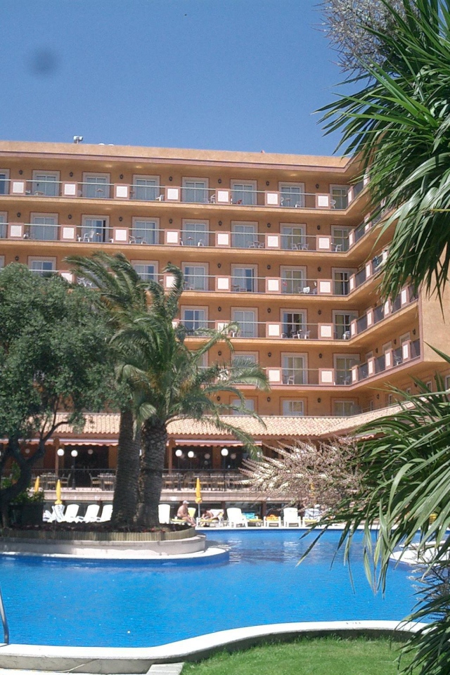 Отдых в отеле на курорте Мирамар Круести, Франция