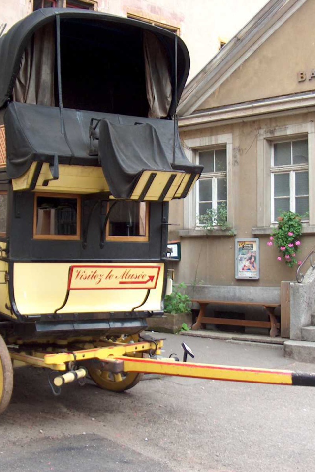 Карета на улице в Эльзасе, Франция