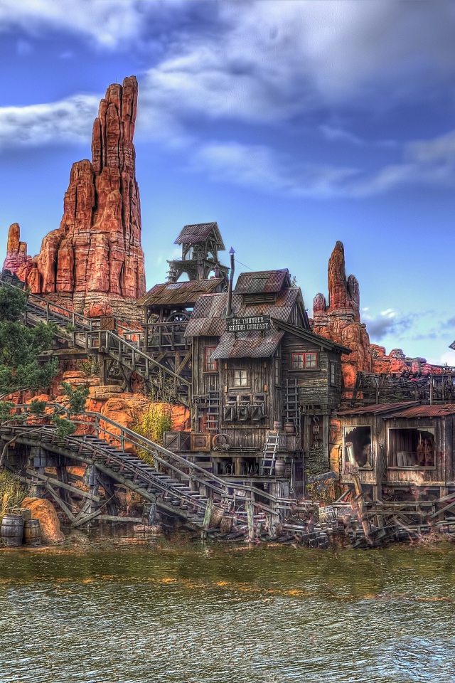 Горы Грома в Диснейленде, Франция