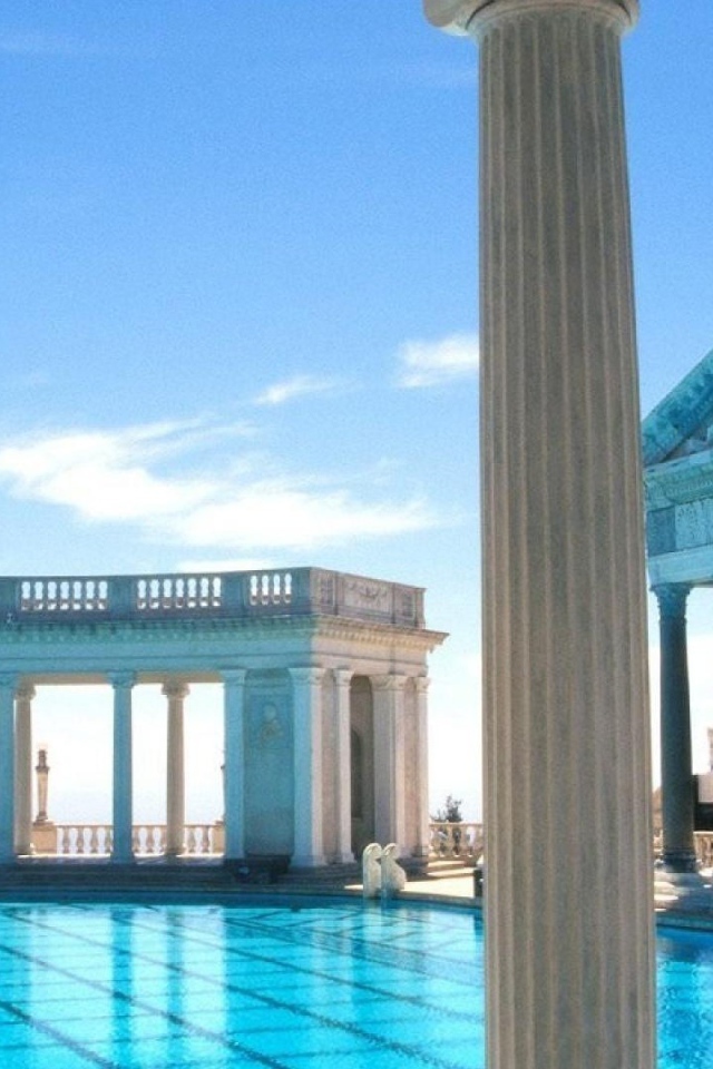 Бассейн в Афинах