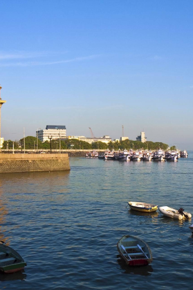 Лодки и яхты в Мумбай