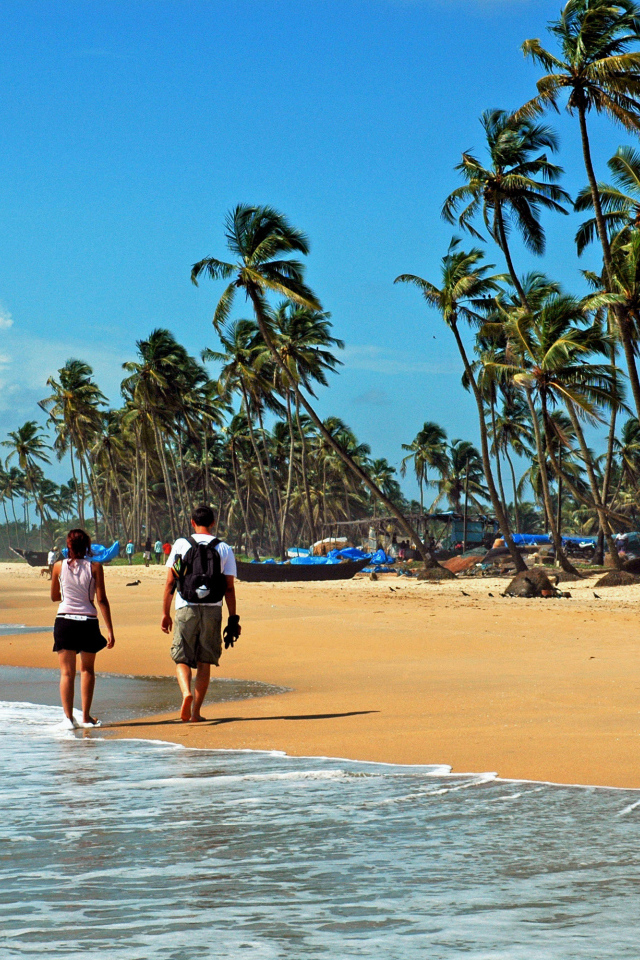 Отдых на пляже в Анджуне