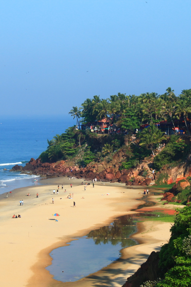 Отдых на пляже в Варкале