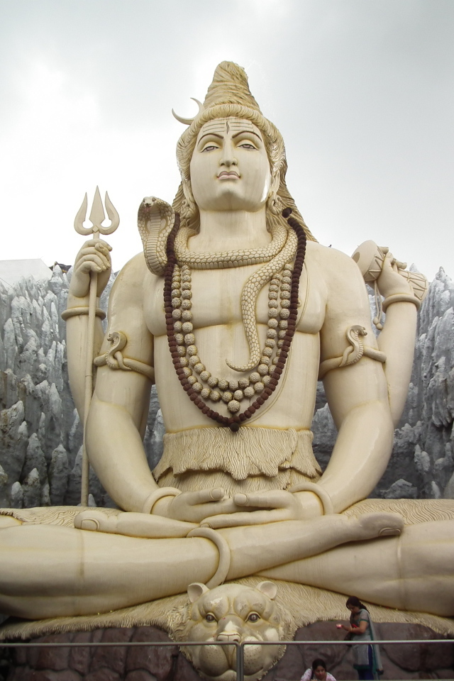 Статуя Шивы в Бангалоре