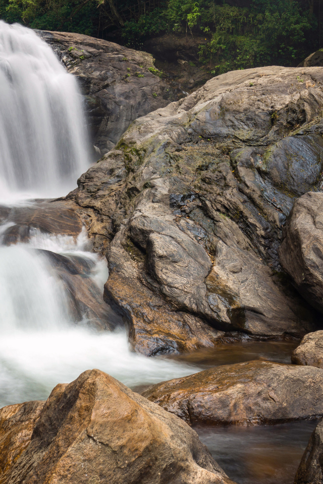 Маленькие водопады в Индии