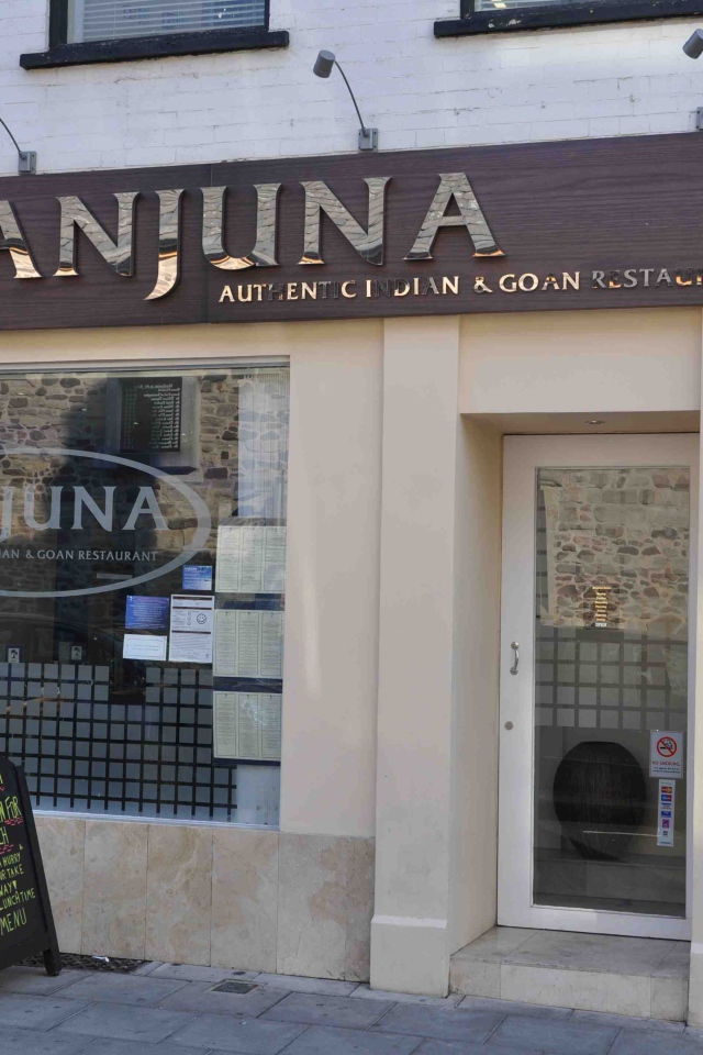 Прогулка по улицам Анджуны