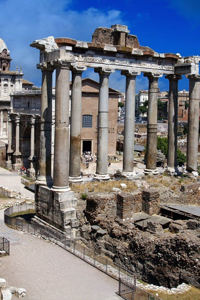 Старинные развалины в Риме