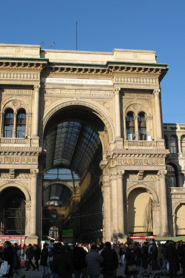 Арка в Милане, Италия