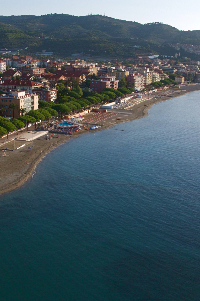 Залив на курорте Сан Бартоломео Аль Маре, Италия