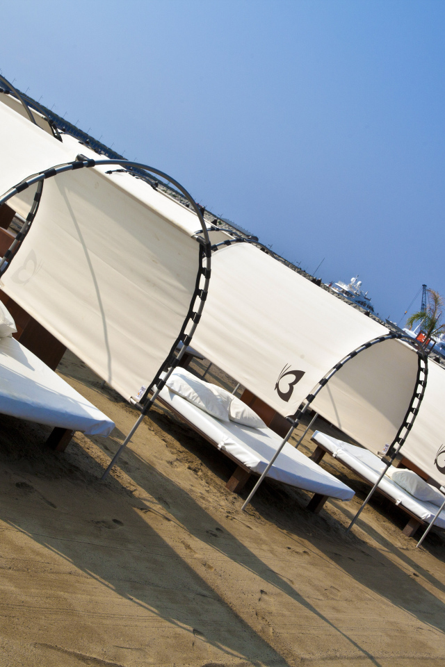 Пляж в Лоано, Италия