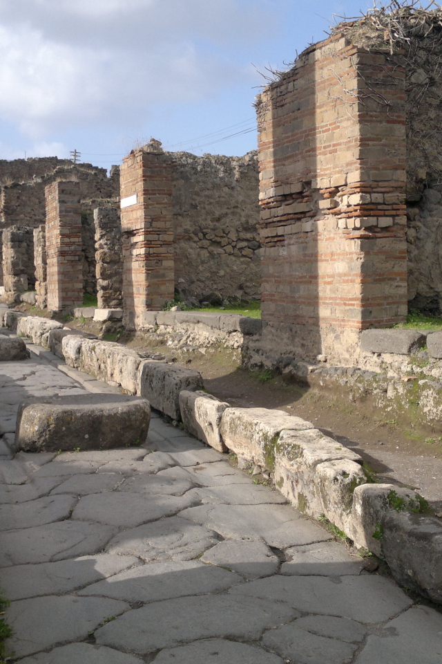 Кирпичные дома в Помпеях, Италия