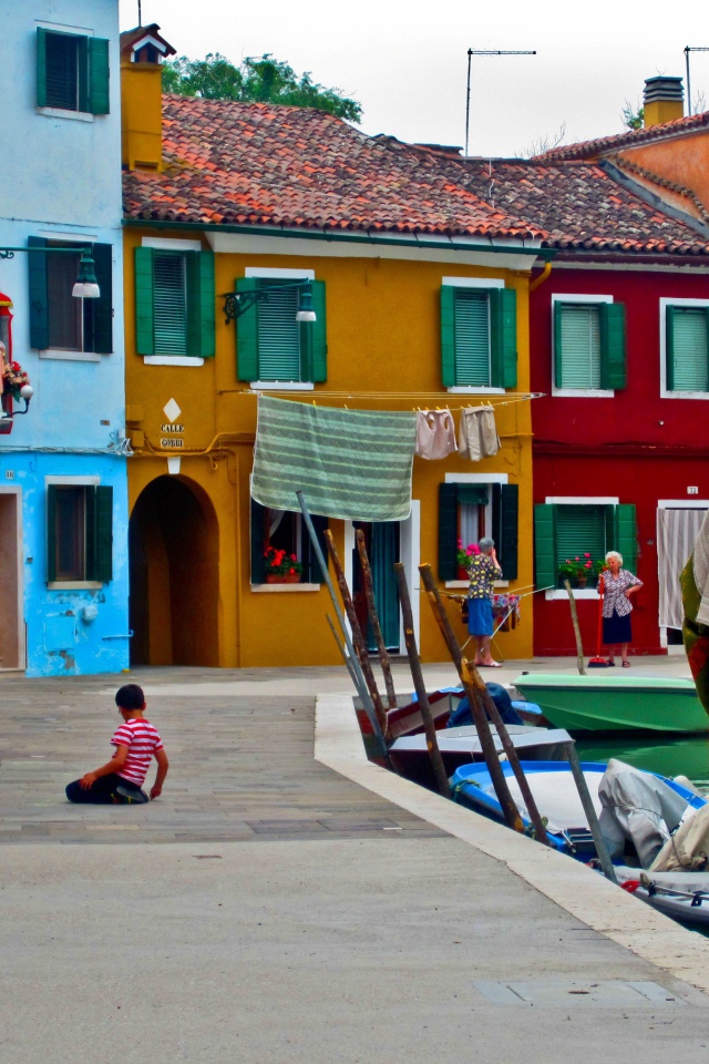 Красочные дома на острове Мурано, Италия