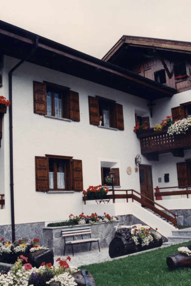 Уютная гостиница на курорте в Бормио, Италия