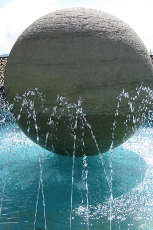 Фонтан в Сан Марино, Италия