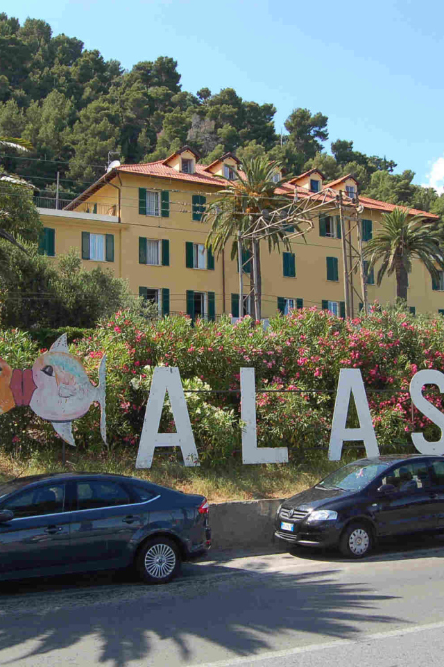 Отель на курорте Алассио, Италия