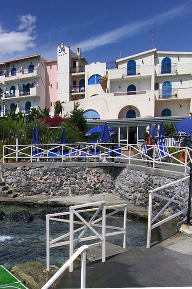 Отель на побережье на курорте Лидо ди Езоло, Италия