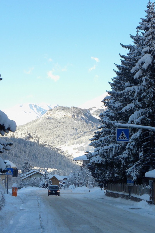 Горная дорога на горнолыжном курорте Валь-Ди-Фасса, Италия