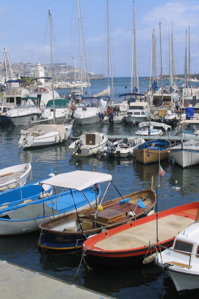 Порт в Сан Ремо, Италия