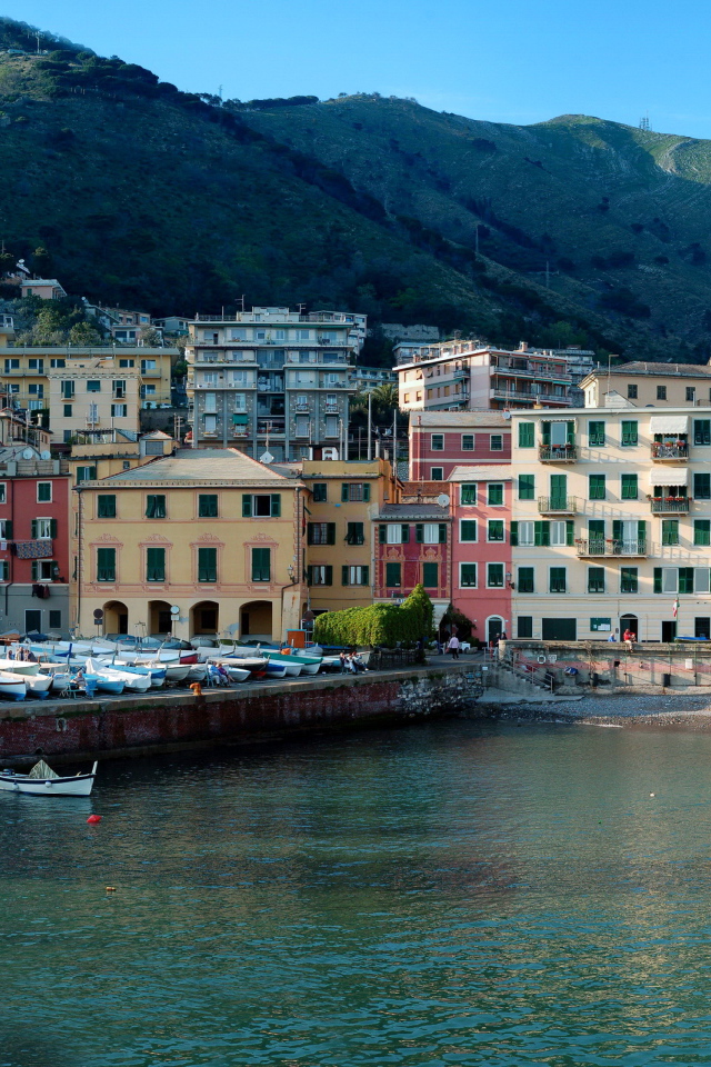 Набережная в Генуе, Италия