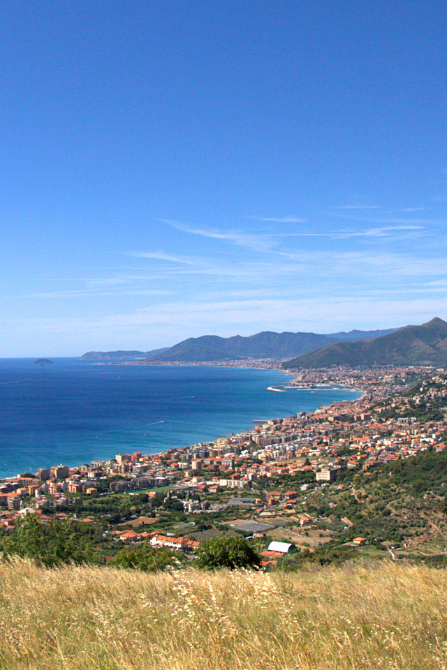 Курорт в Пьетра Лигуре, Италия