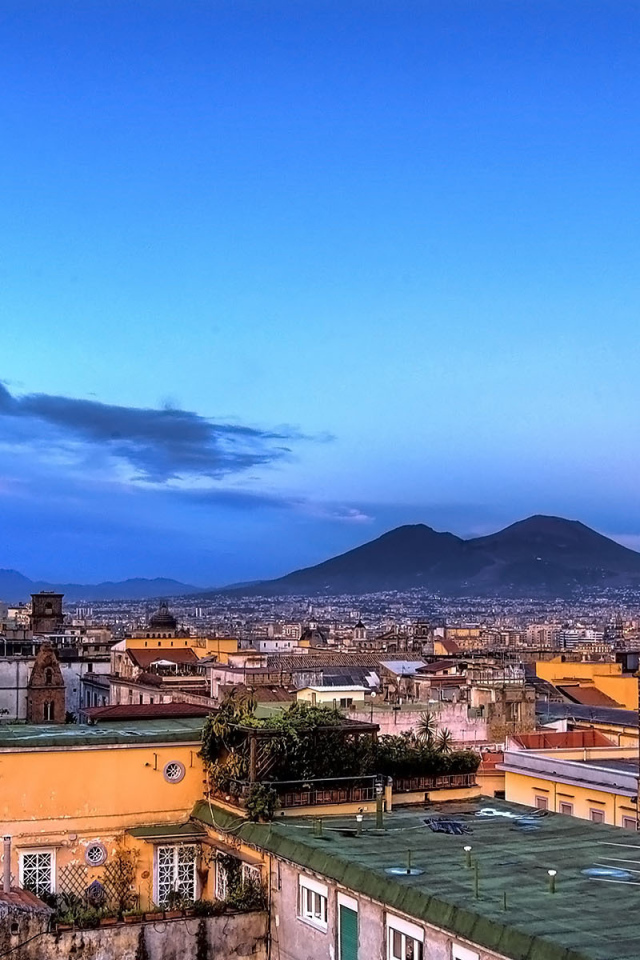 Крыши домов в Неаполе, Италия