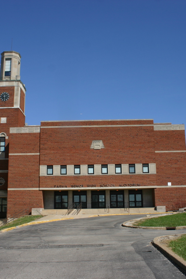 Школа в Парме, Италия