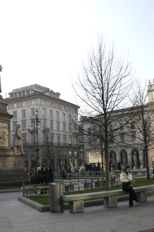 Сквер в Милане, Италия