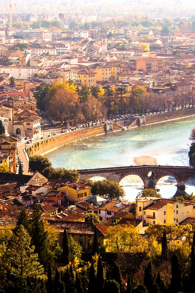 Сияние солнца в Вероне, Италия