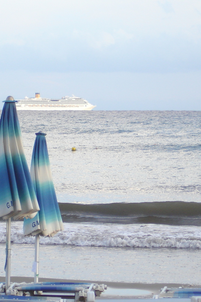 Пляж на курорте Диано Марино, Италия