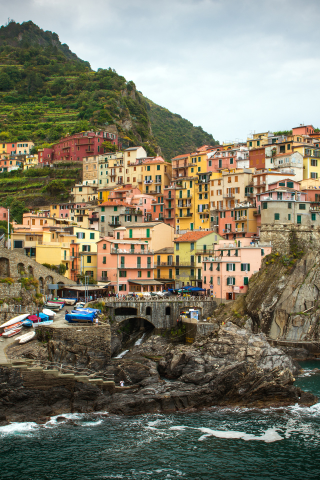 Город Манароле в Италии