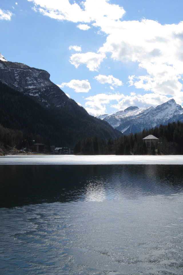 Winter lake in the resort of Alleghe, Italy