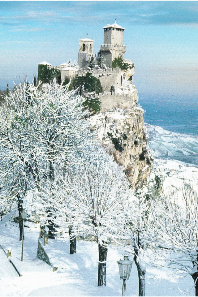 Зимний пейзаж в Сан Марино, Италия