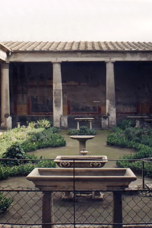 Двор дома в Помпеях, Италия