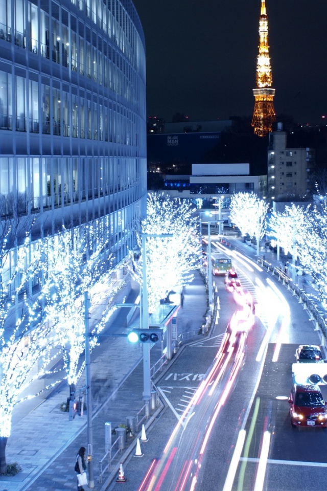 Голубые огни в Токио