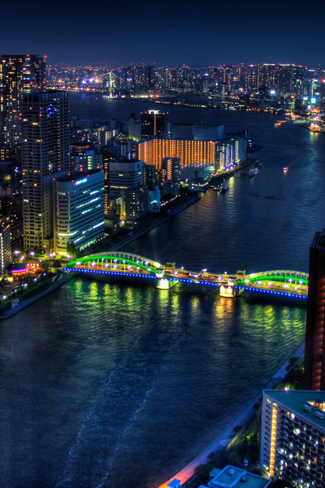Река в Токио