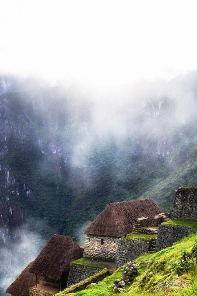 Деревня в горах в Перу