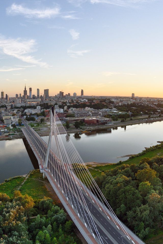 Летний закат над Варшавой, Польша