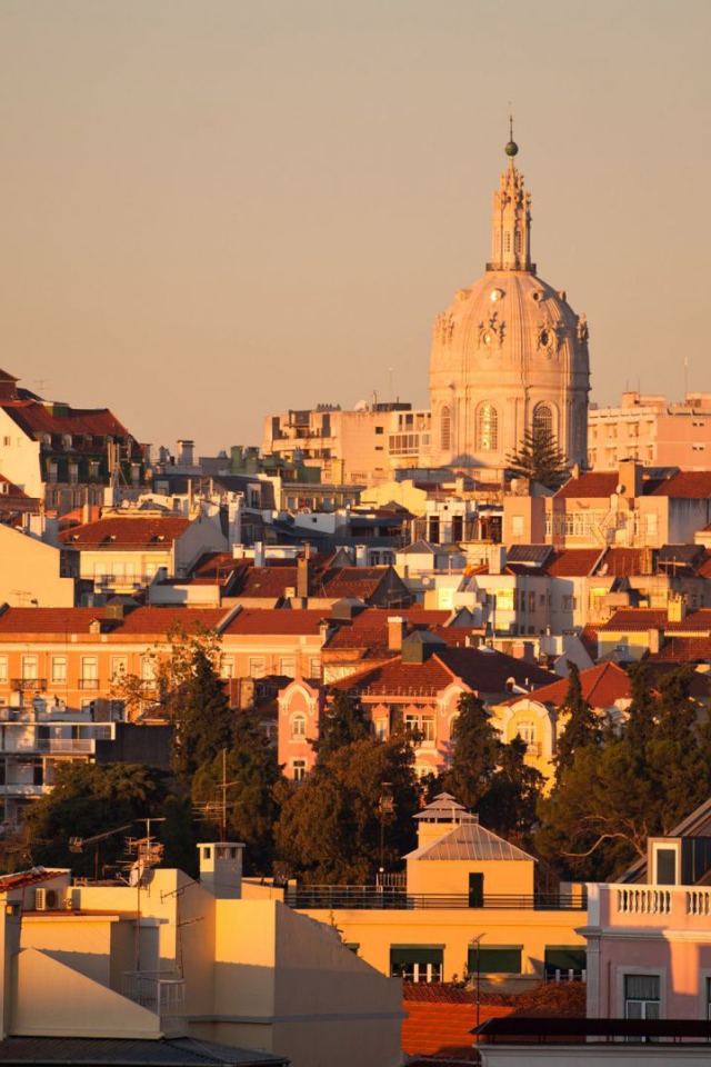 Предзакатный вид в Лиссабоне