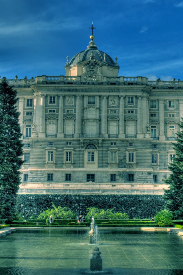 Дворец в Мадриде